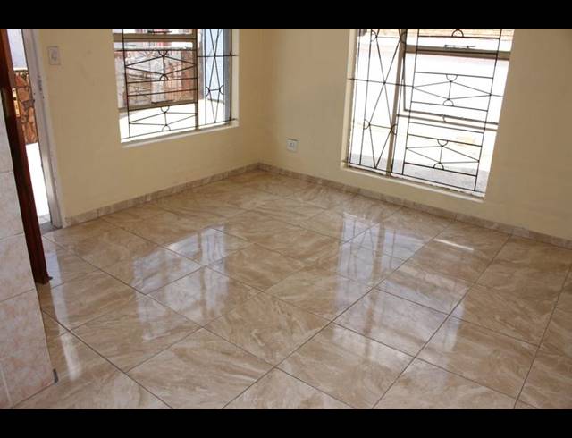 3 BEDROOM HOUSE FOR SALE IN MABOPANE UNIT M